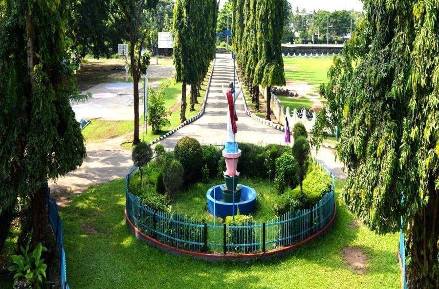 FMNC College Campus photo 2