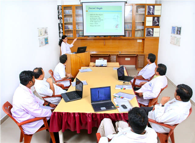 Mar Baselios Dental College Kothamangalam College Lab Facility photo 2