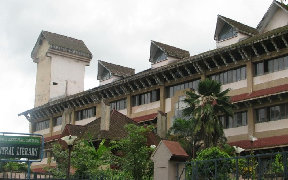 Kerala Agricultural University, College of Agriculture Vellayani Thiruvananthapuram Library Building photo 1