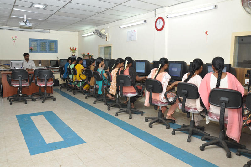 Madura College Madurai Facility photo 4