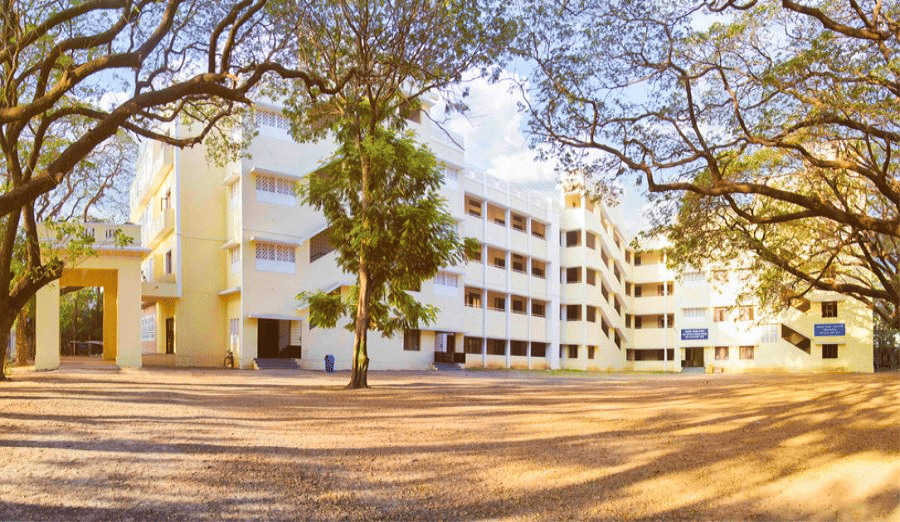 Loyola Chennai College Building photo 1