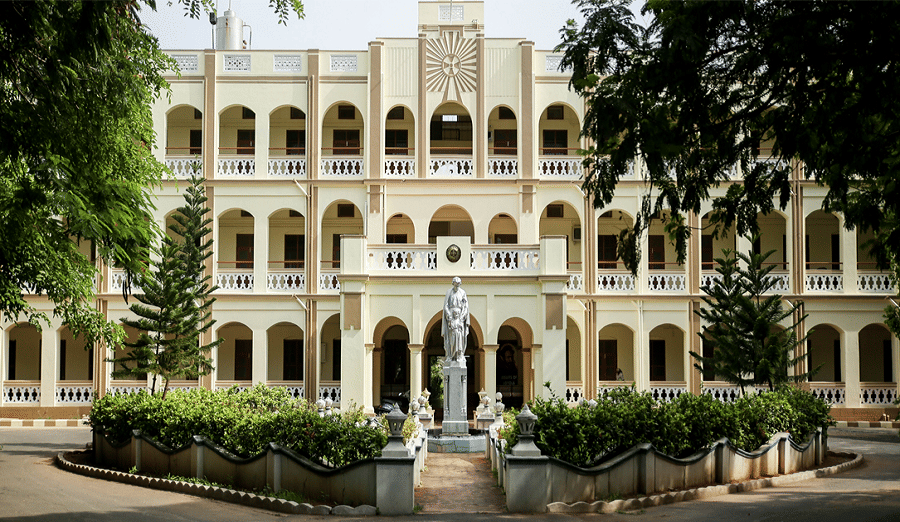 Loyola Chennai College Building photo 2