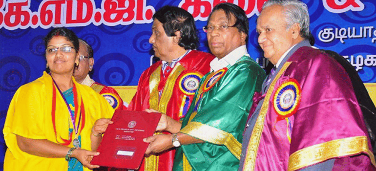K.M.G. College of Arts and Science Katpadi Convocation photo 3