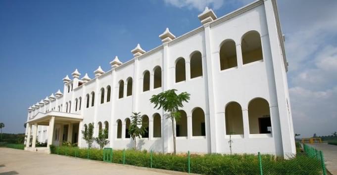 Panimalar Engineering College Chennai Academic Building photo 2