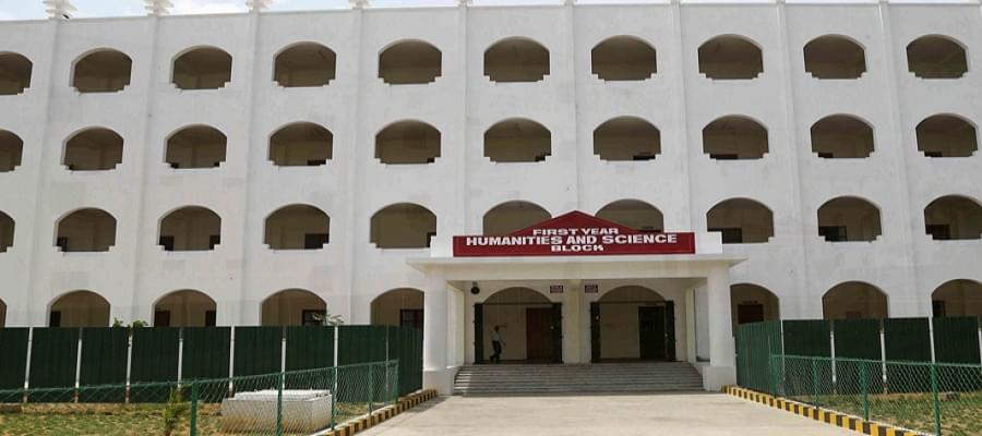 Panimalar Institute of Technology Chennai Academic Building photo 1