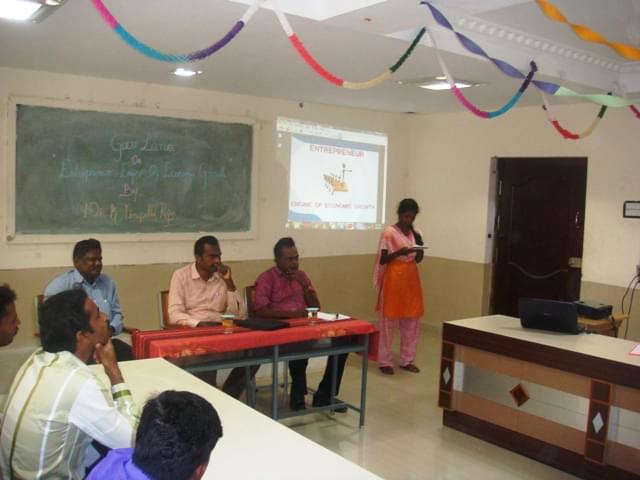 Michael Institute of Management (Business School) Madurai Guest Lecture photo 3