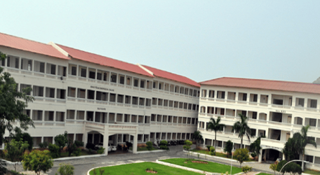 Sengunthar Engineering College Namakkal Academic Building photo 1