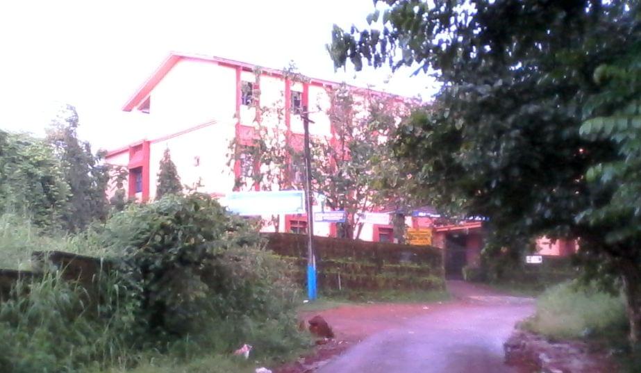 Mahatma Gandhi College Iritty Academic Building photo 2