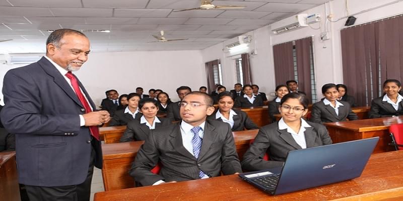 Musaliar Institute of Management Pathanamthitta Classroom photo 1