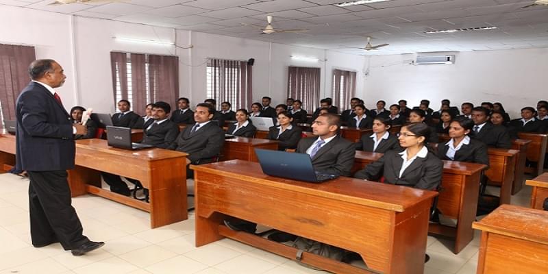 Musaliar Institute of Management Pathanamthitta Classroom photo 2