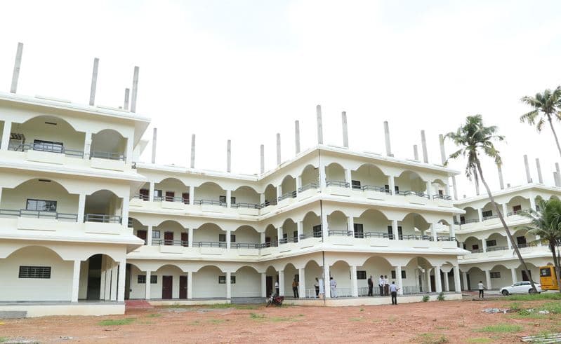 Met'S College Of Advanced Studies Thrissur Academic Building photo 2