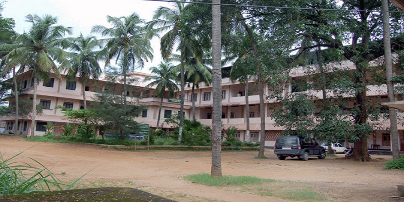 Vaidyaratnam Ayurveda College Thrissur Academic Building photo 3