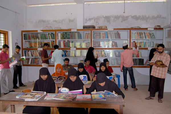 Sunniyya Arabic College Chennamangallur Kozhikode Library photo 4