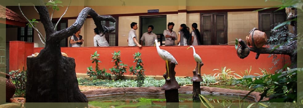 Poomulli Neelakandan Namboodiripad Memorial Ayurveda Medical College Palakkad Academic Building photo 5