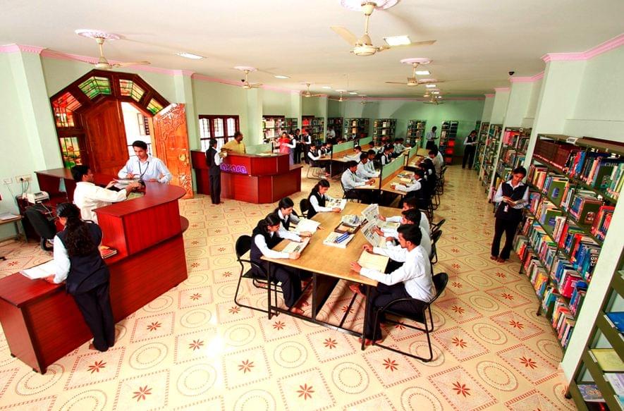 Santhigiri College Thodupuzha College Campus photo 3