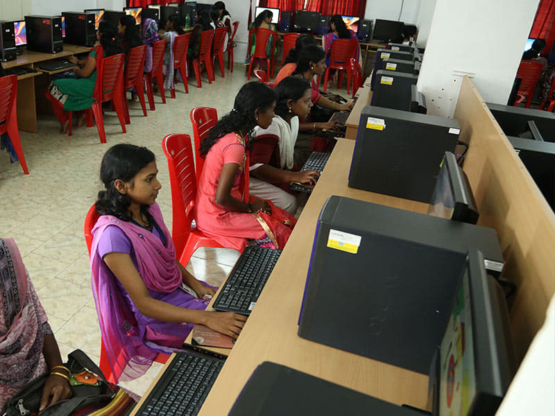 St. Mary's Women's College for Teacher Education Tiruvalla Computer Lab photo 2
