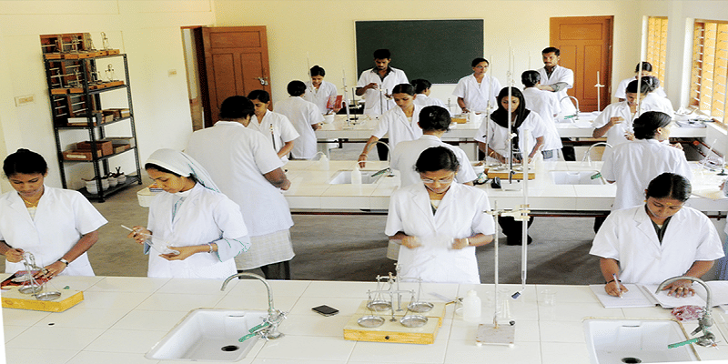 St. Joseph's College of Pharmacy Alappuzha Lab photo 1