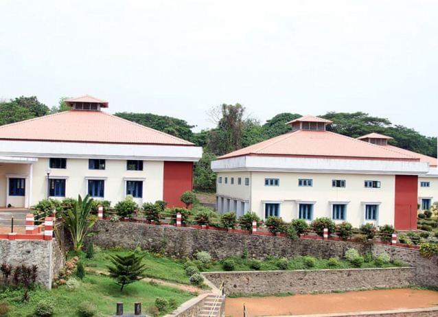Kunjali Marakkar School of Marine Engineering Kochi Academic Building photo 1