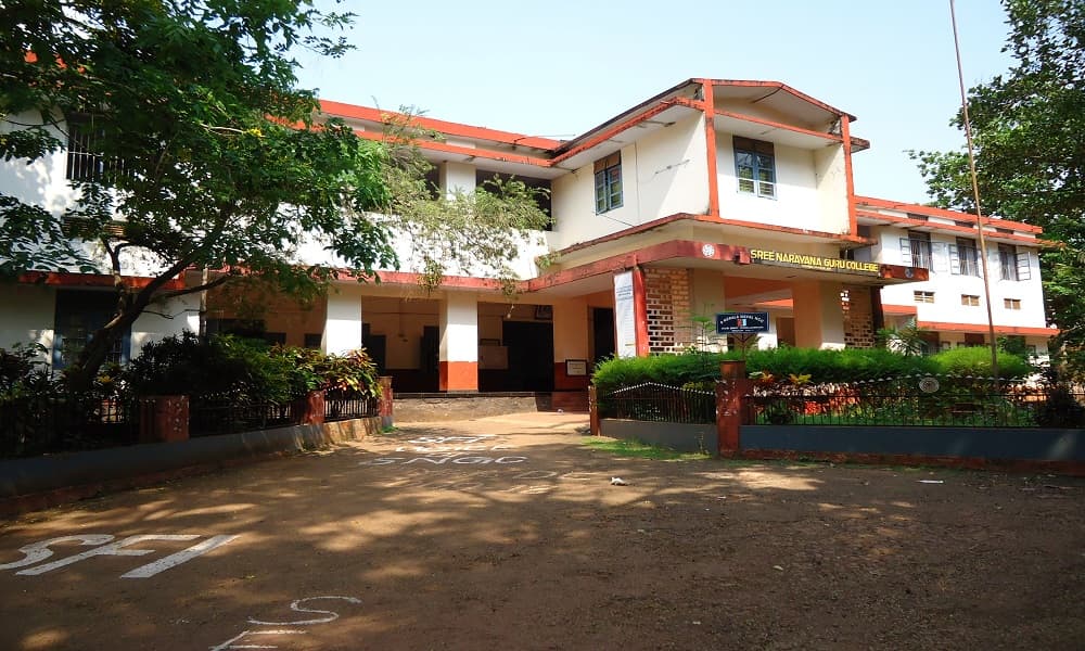 Sree Narayana Guru College Chelannur Kozhikode Academic Building photo 1
