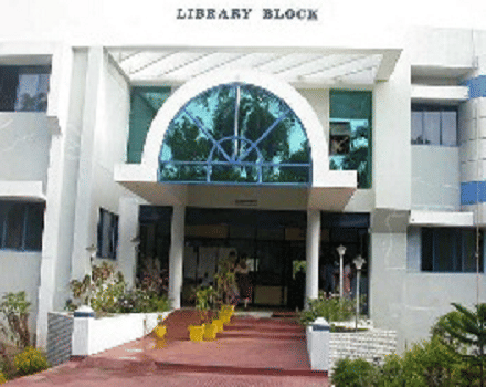 AVC College (Autonomous) Mayiladuthurai Academic Building photo 3