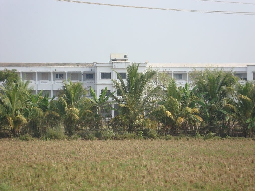 Mannai Narayanasamy College of Nursing Thanjavur Campus photo 1