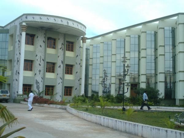 Meenakshi Mission Hospital & Research Center Madurai Campus photo 2