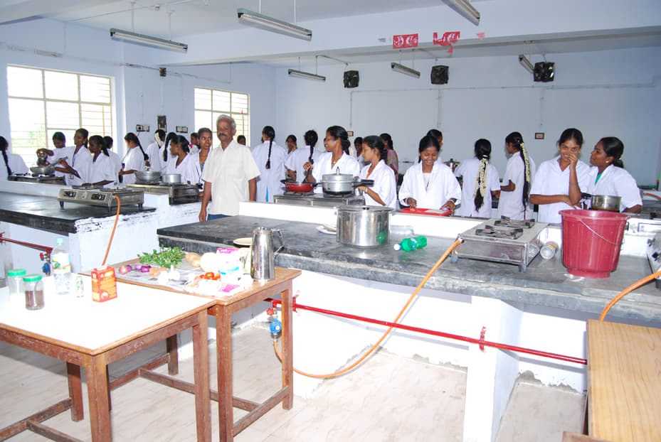 Government Arts and Science College Women Barugur Labs photo 11