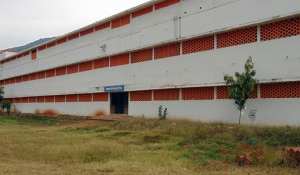 Bharath Niketan Engineering College Aundipatti Academic Building photo 3