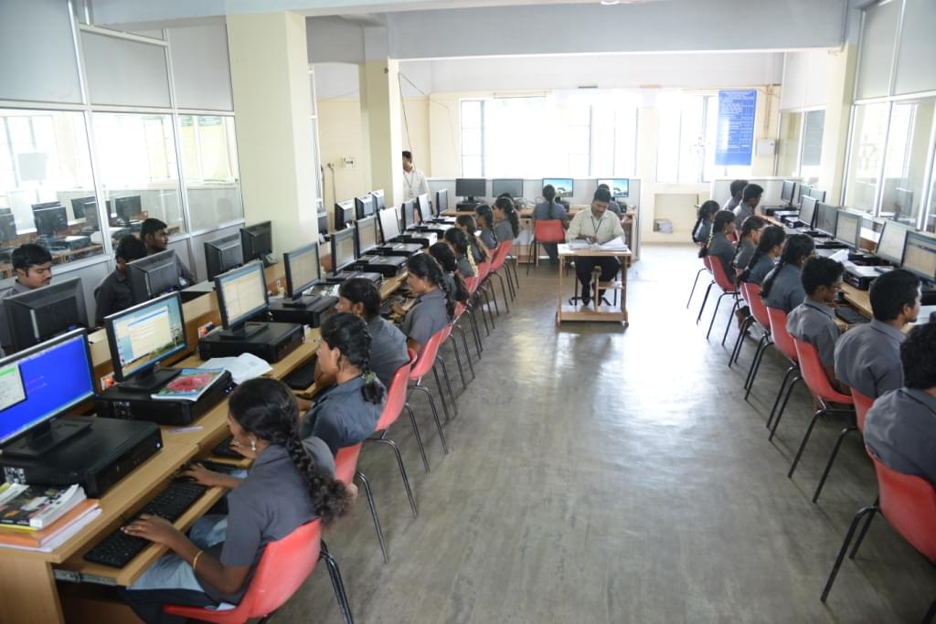 SACS MAVMM Engineering College Madurai Computer lab photo 6