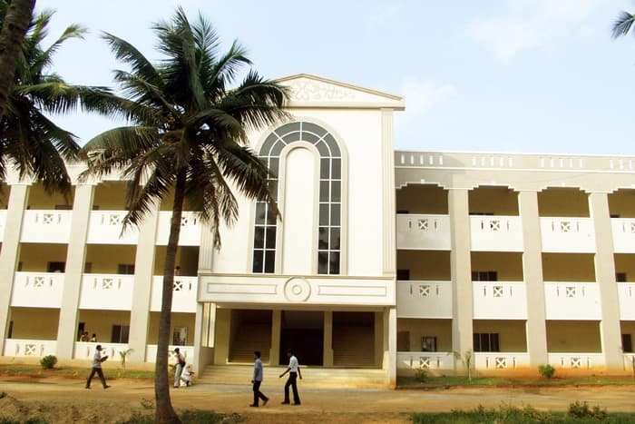 Srinivasa Institute of Engineering & Technology Chennai Academic Building photo 2