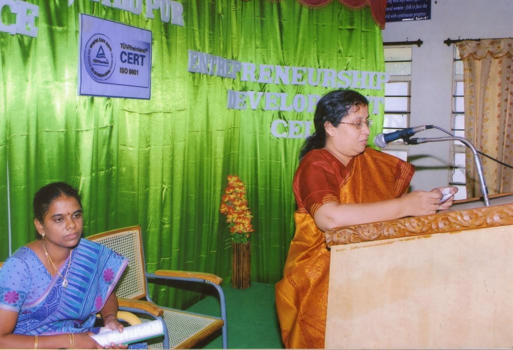 Tiruppur Kumaran College For Women Extra Curriculars photo 5