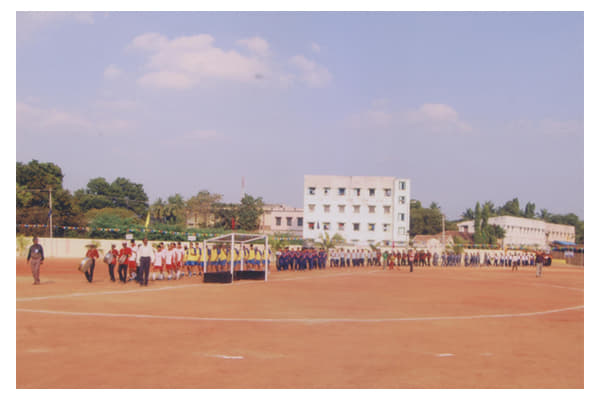 Tamilavel Umamaheswaranar Karanthai Arts College Thanjavur Campus Building photo 2