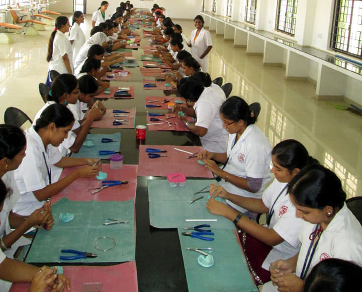 Sri Venkateswara Dental College And Hospital Chennai Laboratories photo 12