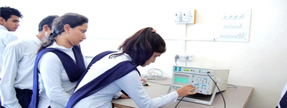 Shri Guru Sandipani Institute of Technology and Science Ujjain Extra Curriculars photo 3