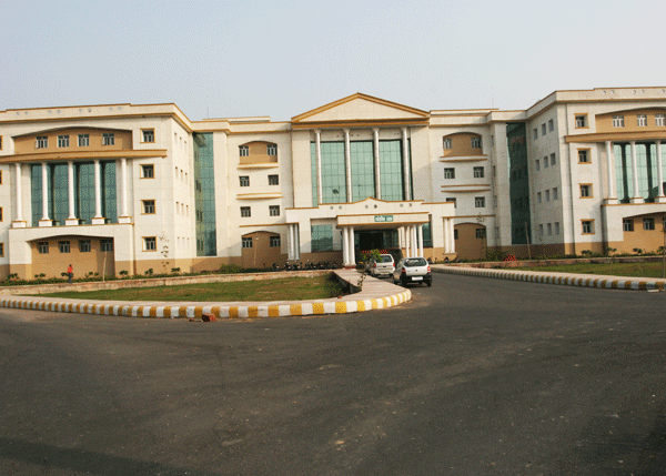 UPUMS Etawah Academic Building photo 2