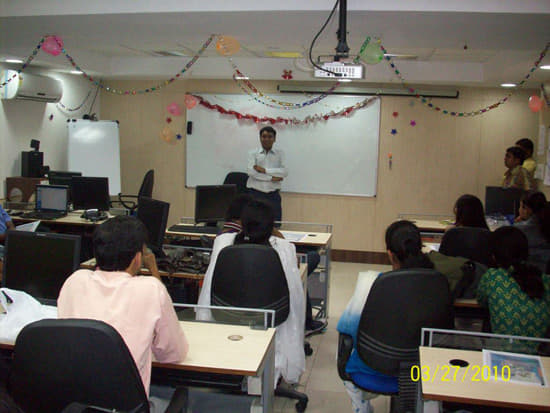 Institute of Finance Banking and Insurance Mumbai Extra Curriculars photo 3