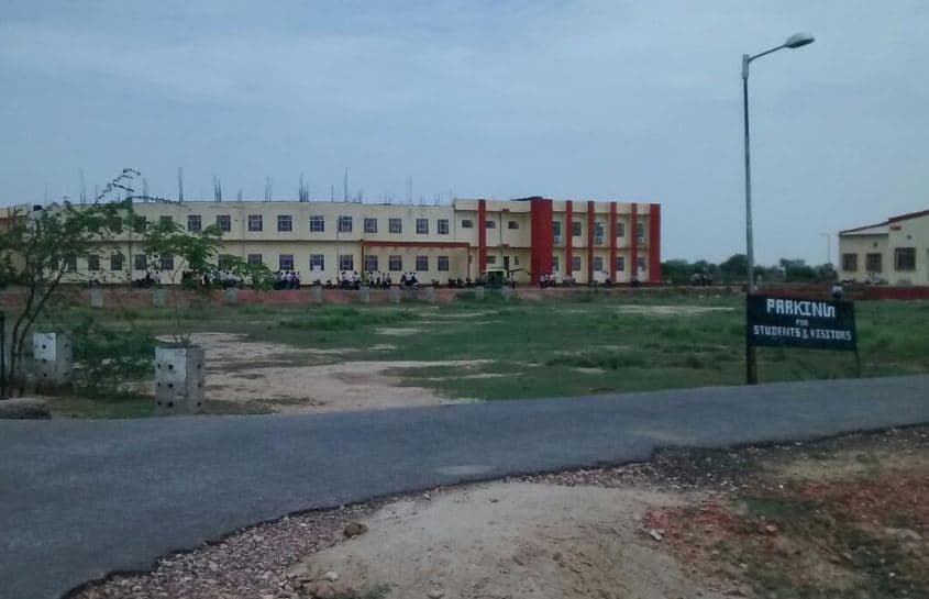 Government Engineering College Bharatpur Academic Building photo 2