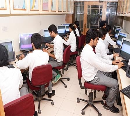 Guru Nanak Dev University College Jalandhar Facilities photo 3