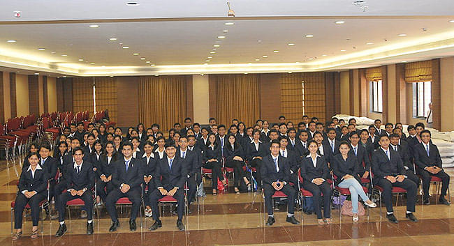 L.S. Raheja College of Arts and Commerce Mumbai Facility photo 1