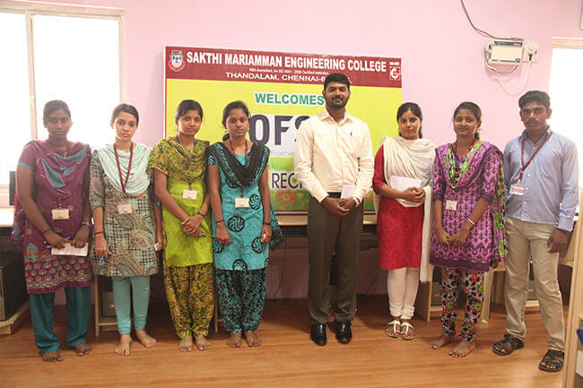 Sakthi Mariamman Engineering College Chennai Academic Building with the events photo 4