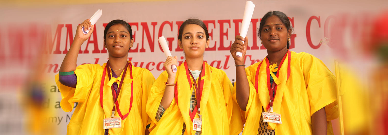 Sakthi Mariamman Engineering College Chennai Academic Building with the events photo 9