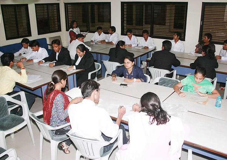 Anand Law College Infrastructure photo 4