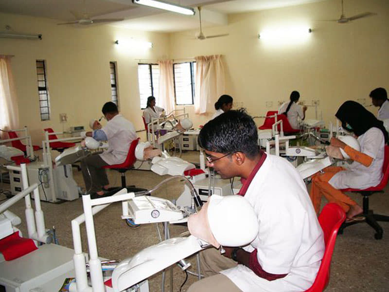 Pariyaram Dental College Kannur Facility photo 5