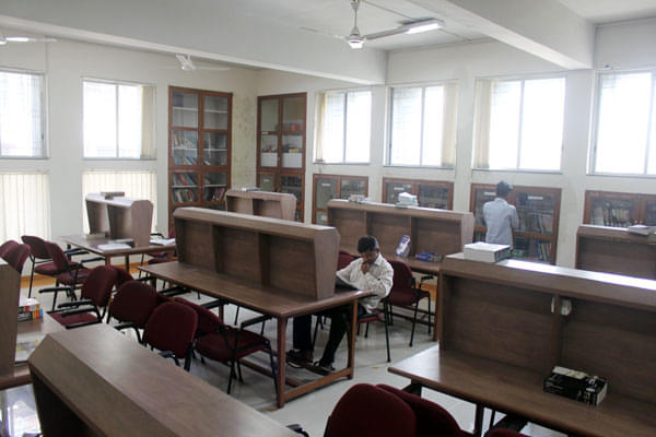 D.E.S's Shri. Navalmal Firodia Law College Pune Campus photo 10