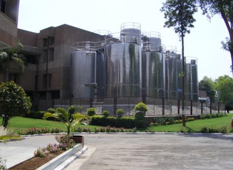 College of Veterinary Science & Animal Husbandry Anand Academic Building photo 4