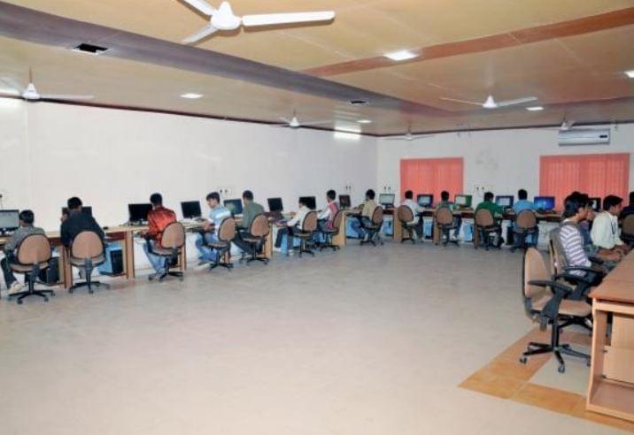 College of Veterinary Science & Animal Husbandry Junagadh Facilities photo 3