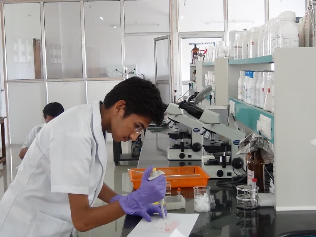 College of Veterinary & Animal Science Udgir College Labs photo 3