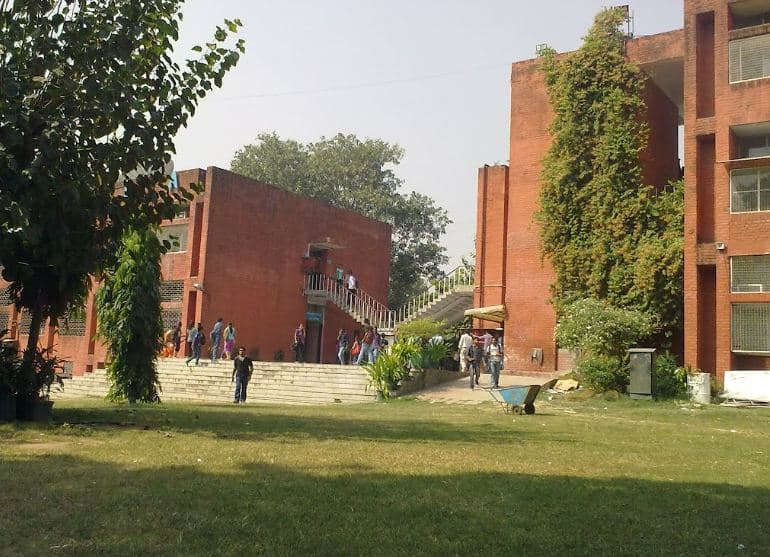 Aryabhatta College Academic photo 6