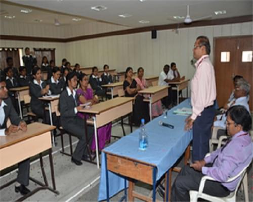 RL Institute of Management Studies Madurai College Campus photo 6