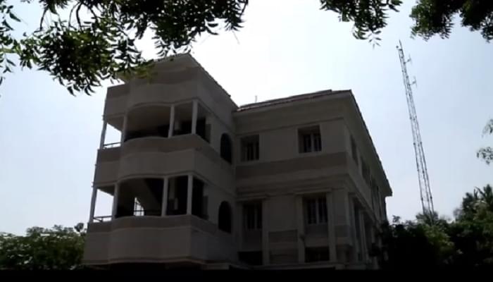 RL Institute of Management Studies Madurai College Campus photo 8